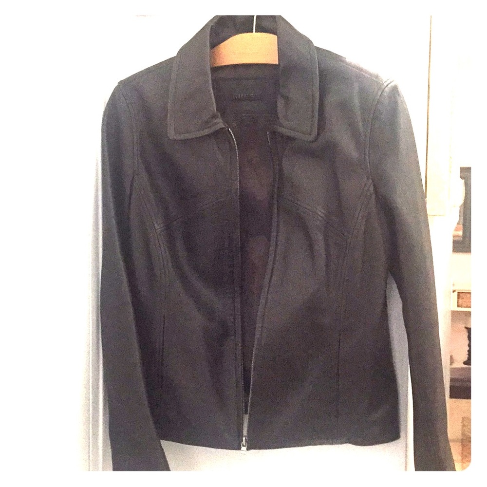Leather jacket, looks new!